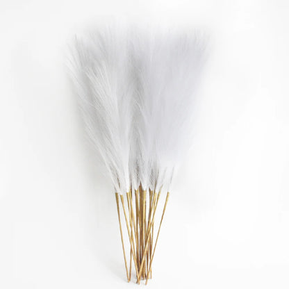 Decorative Pampas Grass - Elegant Faux Flowers for Any Occasion